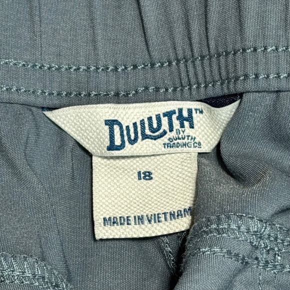 Duluth Trading Co Womens Gray Blue Flex Cargo Hiking Shorts Size 18 Stretch - Picture 4 of 8